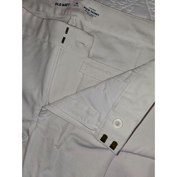 Old Navy White High-Rise Pixie Skinny Pants 18P Petite, Secret-Smooth Pockets - Picture 8 of 8